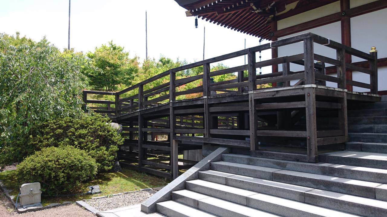 トップアバウト画像02